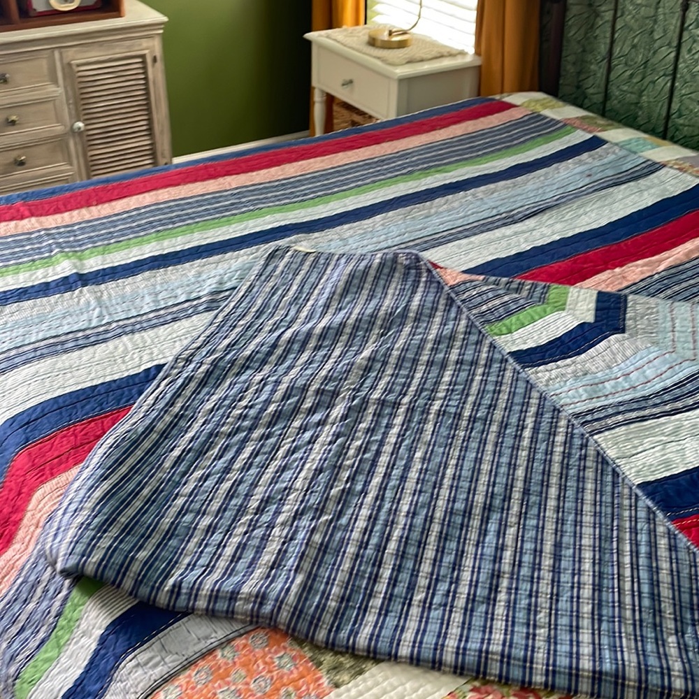 VINTAGE PAIR POTTERY BARN TWIN QUILTS